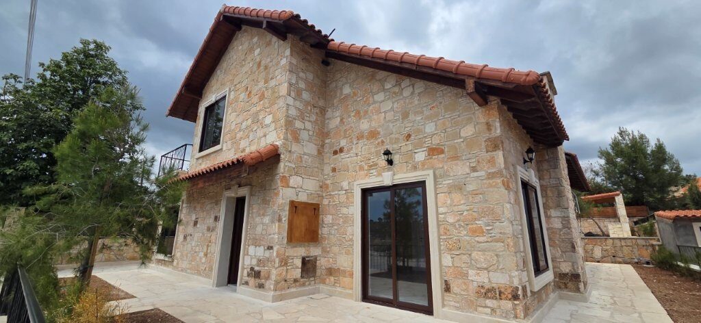 houses с 4 спальнями, 199.00м² в souni, Кипр [ID: 0602-242992]