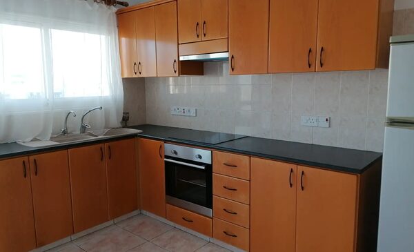 Apartment in mesa-geitonia, Cyprus, 105.00m²
