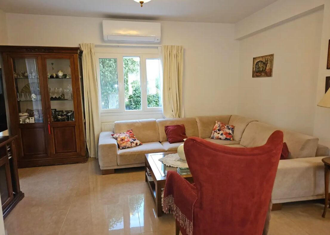 Вилла с 4 спальнями в agios-athanasios, Кипр [ID: 0602-243353]