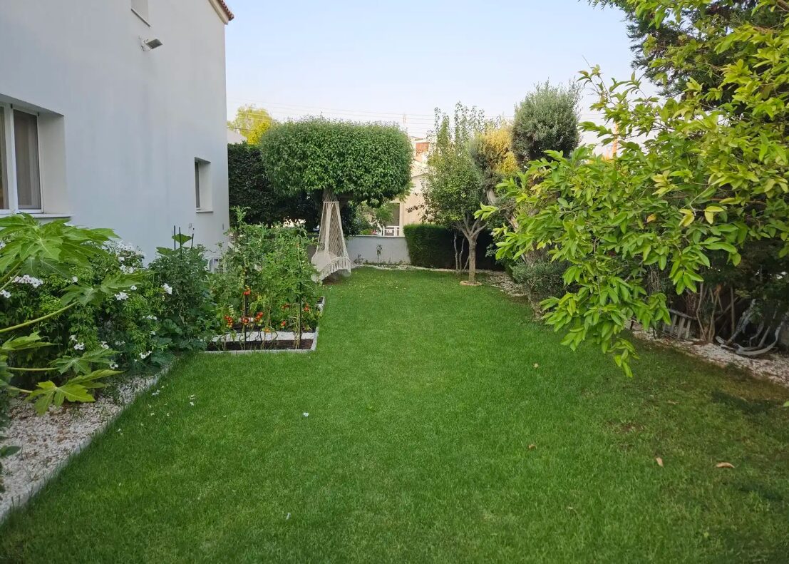 Вилла с 4 спальнями в agios-athanasios, Кипр [ID: 0602-243353]