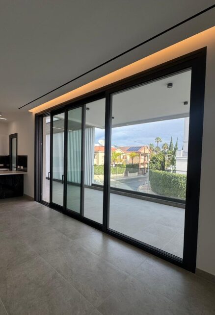 Apartament w agios-athanasios, Cypr, 110.44m² - obraz 2