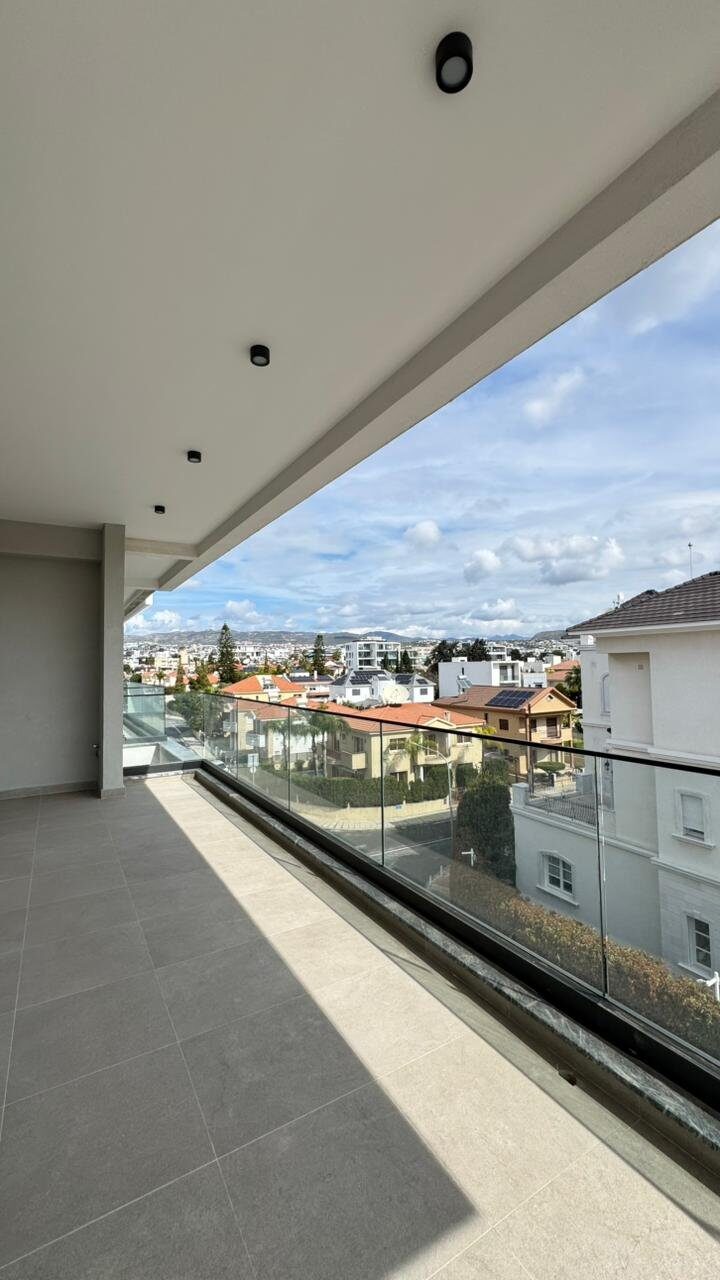 Apartament z 5 sypialniami w agios-athanasios, Cypr [ID: 0602-243409]