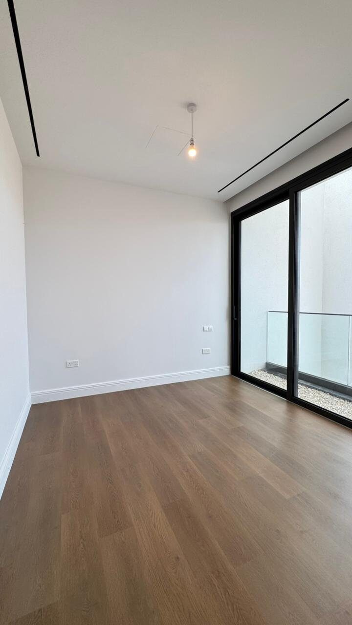 Apartament z 5 sypialniami w agios-athanasios, Cypr [ID: 0602-243409]