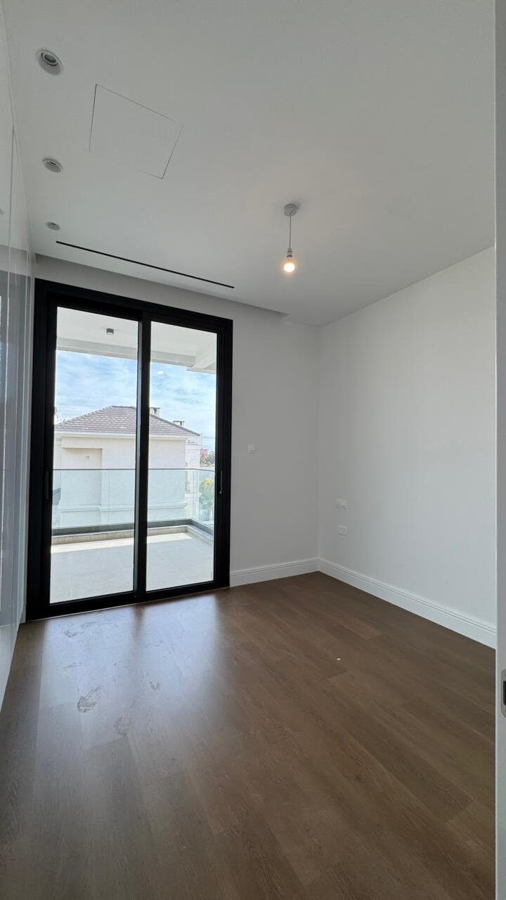 Apartament z 5 sypialniami w agios-athanasios, Cypr [ID: 0602-243409]