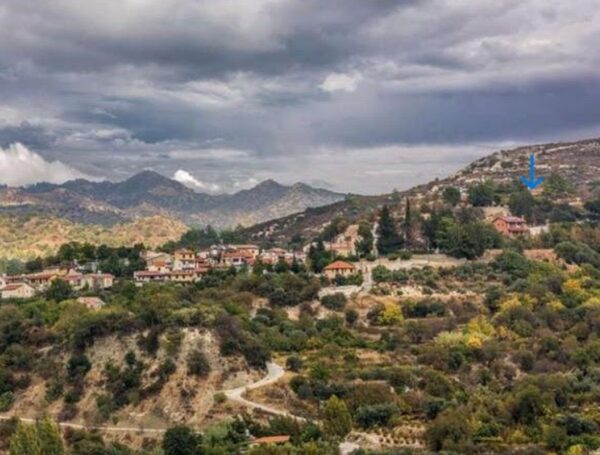 Land in trimiklini, Cyprus