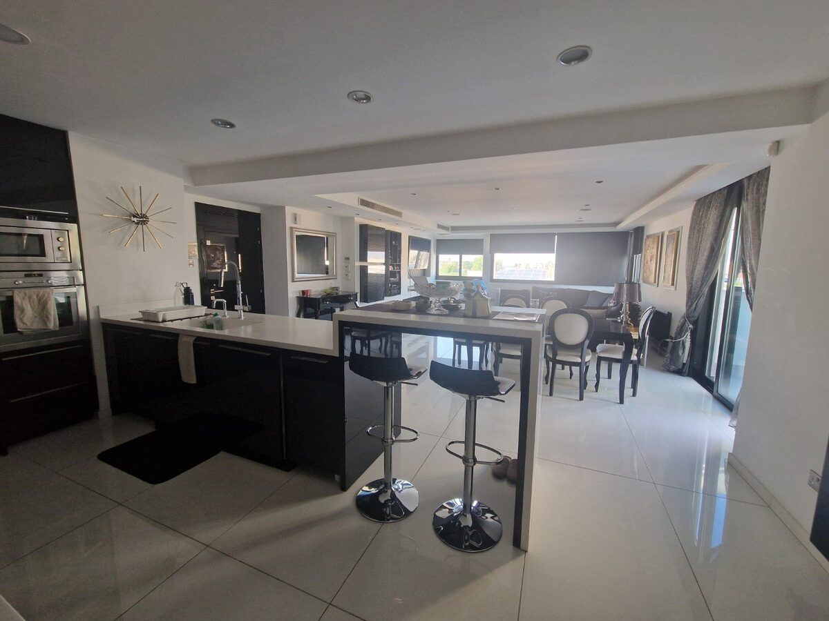 Penthouse z 3 sypialniami w agios-ioannis, Cypr [ID: 0602-243692]