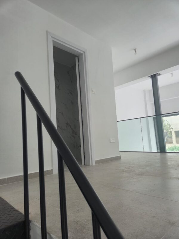 Przestrzeń komercyjna w finikoudes, Cypr, 59.00m² - obraz 2