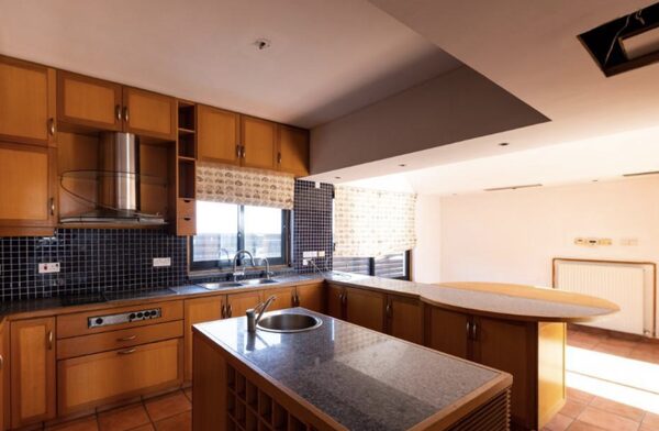 houses в strovolos, Кіпр, 372.00м² - зображення 9