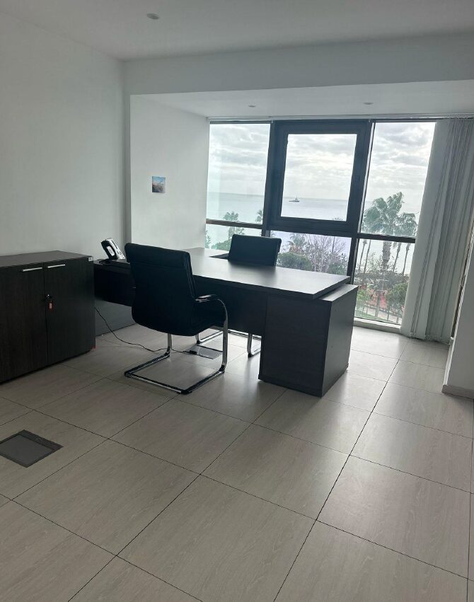 Przestrzeń komercyjna w limassol-marina, Cypr [ID: 0602-243913]