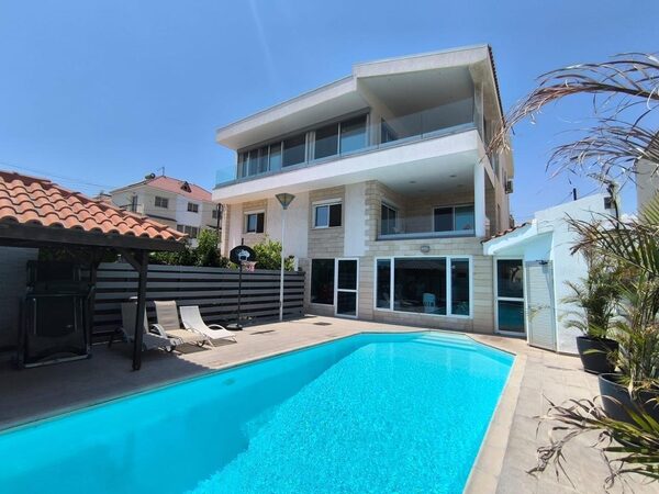 Вилла в germasogeia, Кипр, 500.00м² - изображение 30
