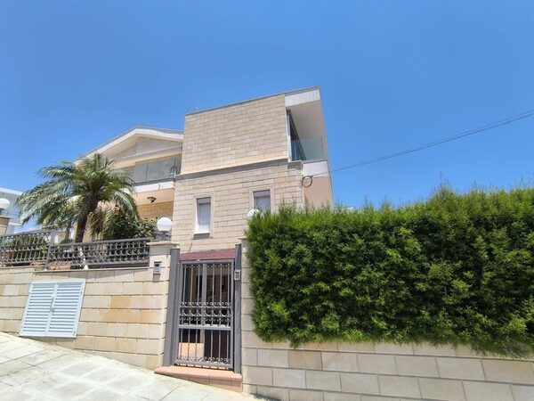 Вилла в germasogeia, Кипр, 500.00м² - изображение 7