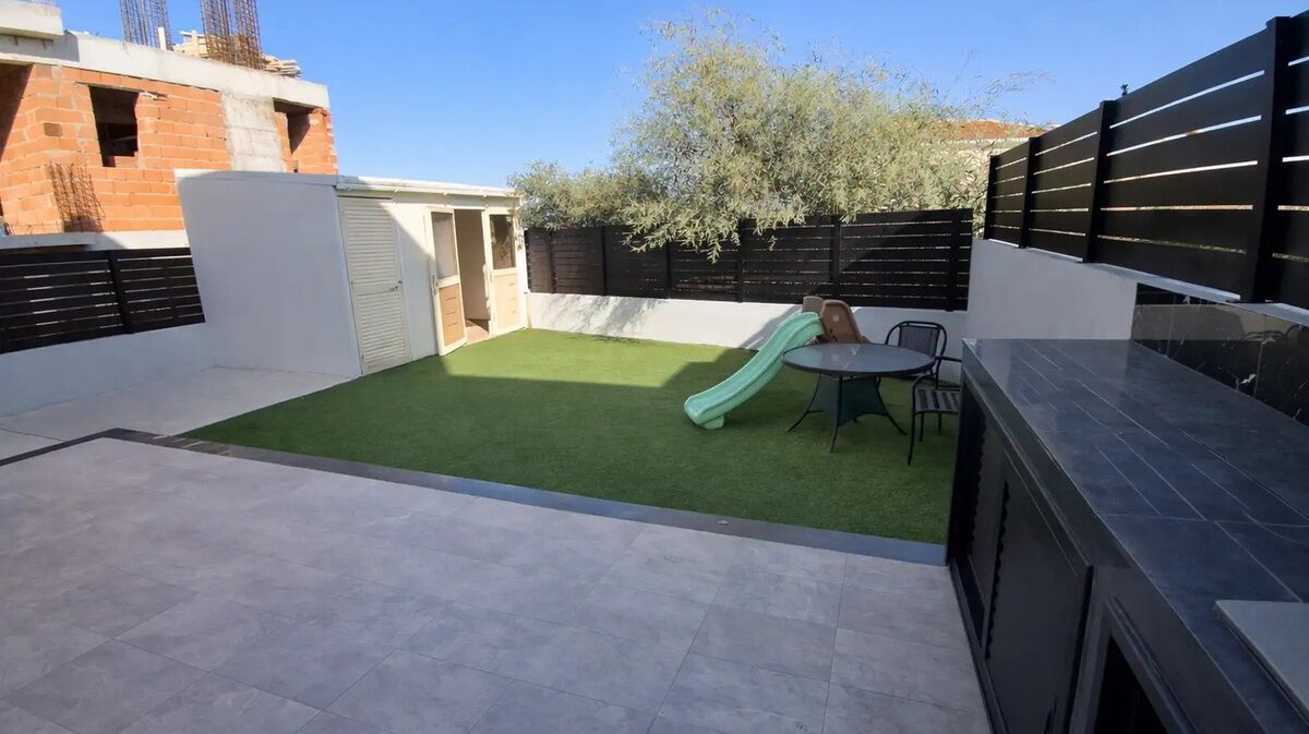 houses z 4 sypialniami w episkopi, Cypr [ID: 0602-243995]