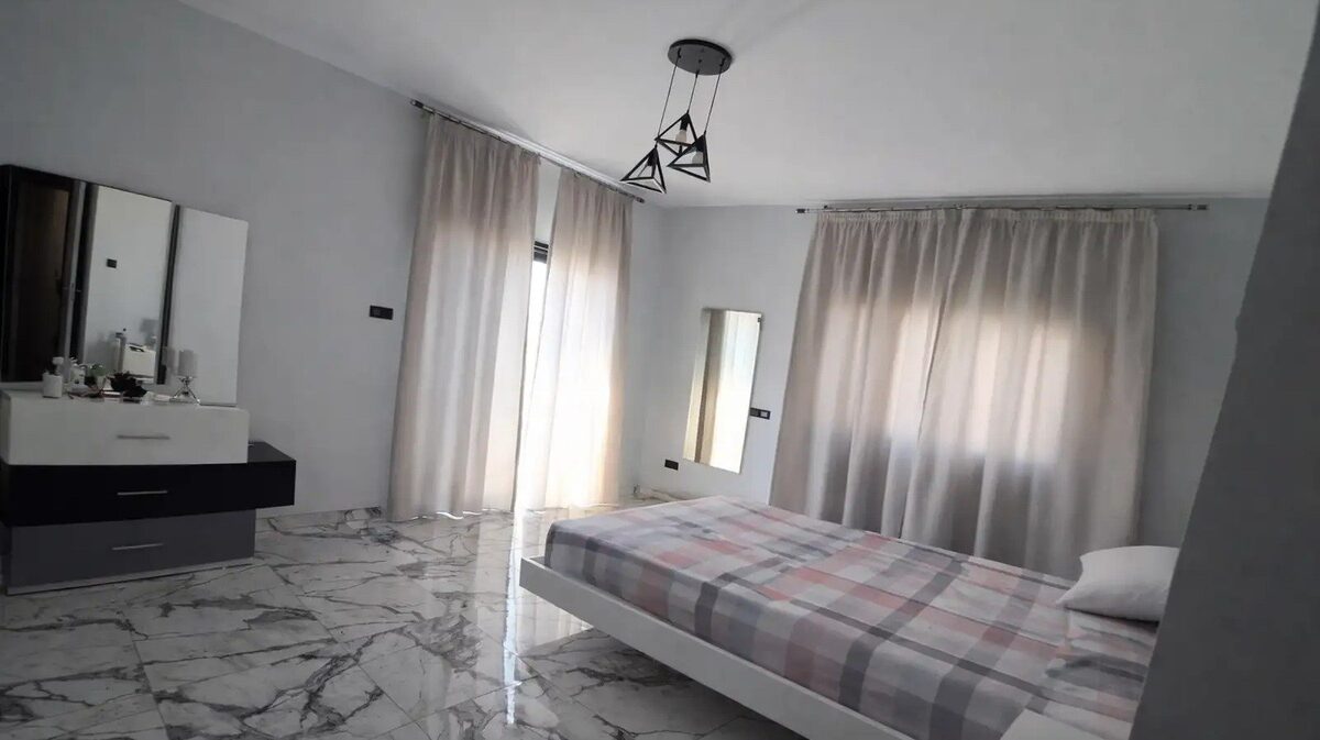 houses z 4 sypialniami w episkopi, Cypr [ID: 0602-243995]