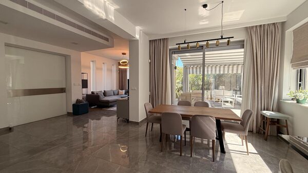 Вилла в germasogeia, Кипр, 248.00м² - изображение 24