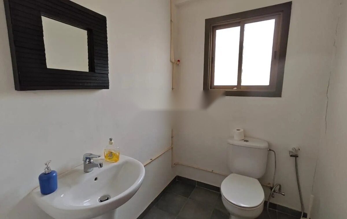 Коммерческое помещение в agia-zoni, Кипр [ID: 0602-244427]