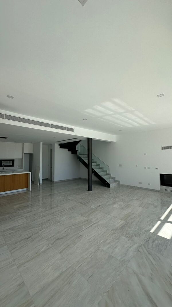 houses в germasogeia, Кипр, 136.00м² - изображение 9