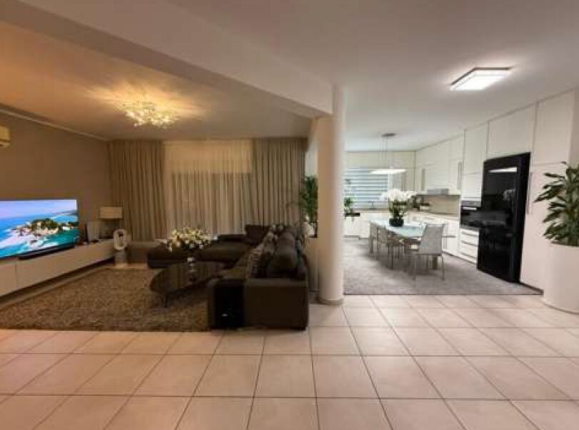 Квартира с 3 спальнями, 110.00м² в germasogeia, Кипр [ID: 0602-245051]
