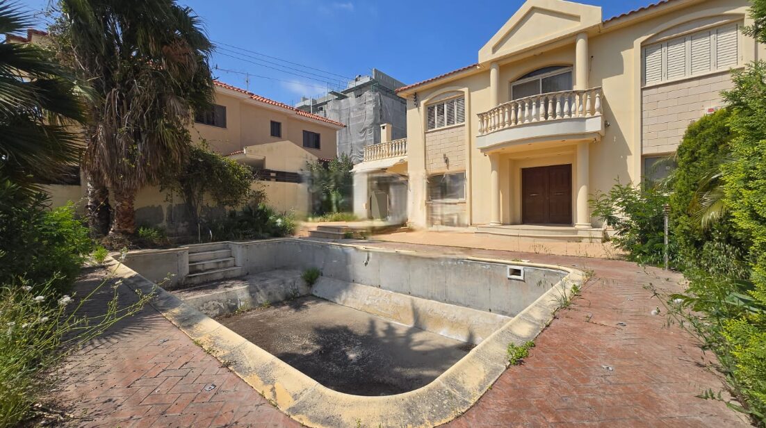 Villa with 3 bedrooms, 200.00m² in ypsonas, Cyprus [ID: 0602-245142]
