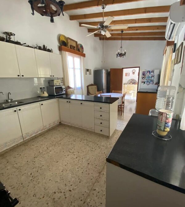 houses w germasogeia, Cypr - obraz 11