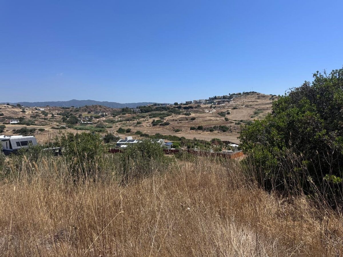 Земля в parekklisia, Кіпр [ID: 0602-245642]