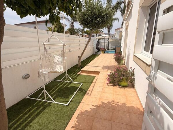 Villa in oroklini, Cyprus - image 34