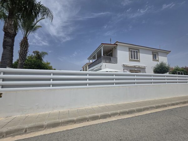 Villa in oroklini, Cyprus - image 39