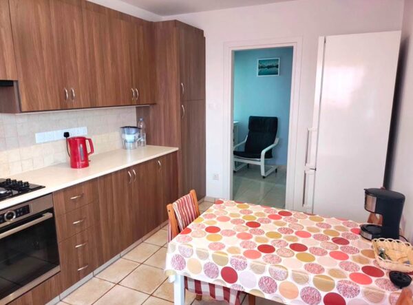 Apartament w omonia, Cypr, 81.00m² - obraz 3
