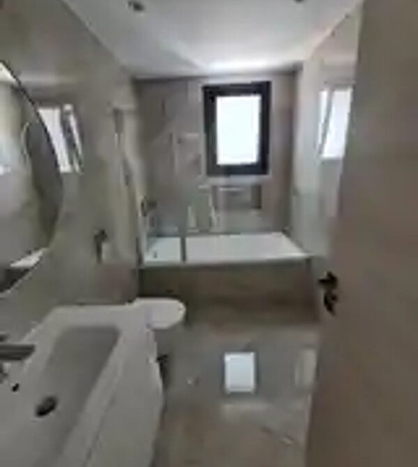 Apartament w agios-athanasios, Cypr, 95.00m² - obraz 23