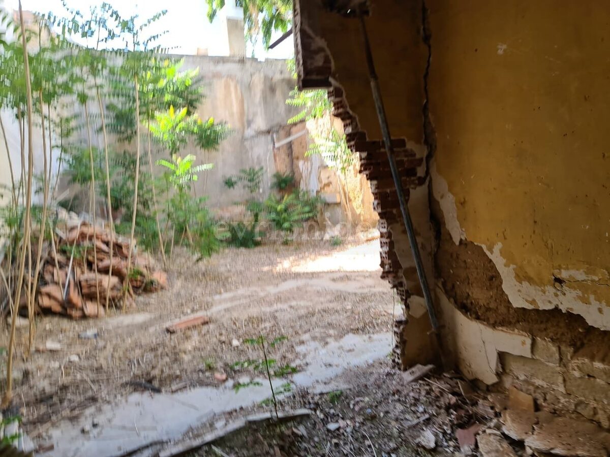 houses with 4 bedrooms in agia-triada, Cyprus [ID: 0602-246573]