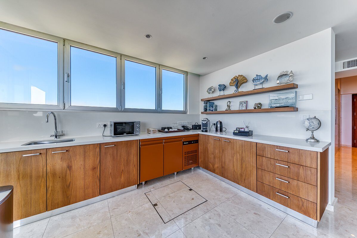 Квартира з 3 спальнями, 160.00м² в pyrgos-tourist-area, Кіпр [ID: 0602-246896]