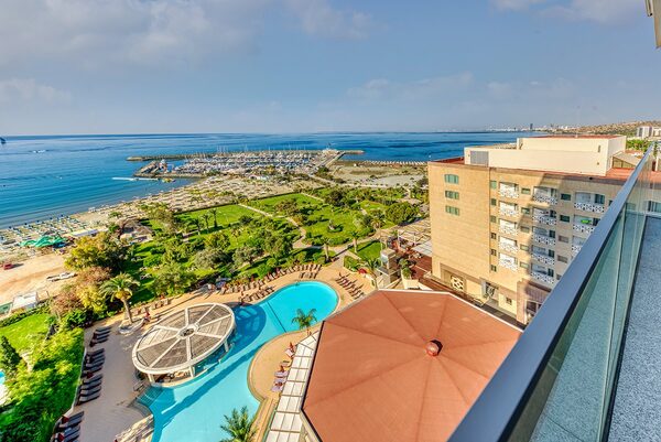 Apartment in pyrgos-tourist-area, Cyprus, 160.00m² - image 19
