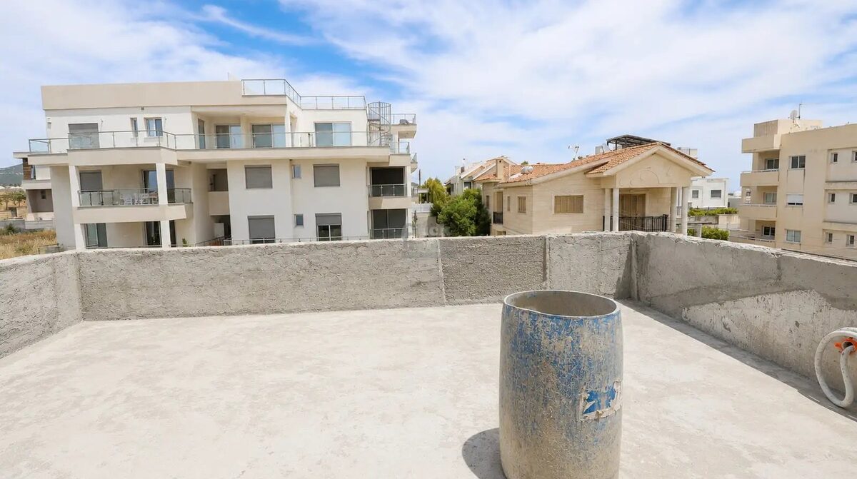 houses with 5 bedrooms in agia-fyla, Cyprus [ID: 0602-246940]