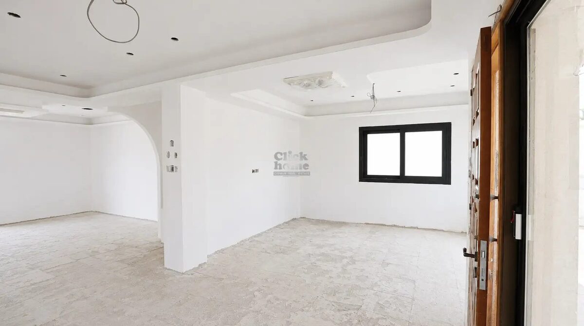 houses with 5 bedrooms in agia-fyla, Cyprus [ID: 0602-246940]