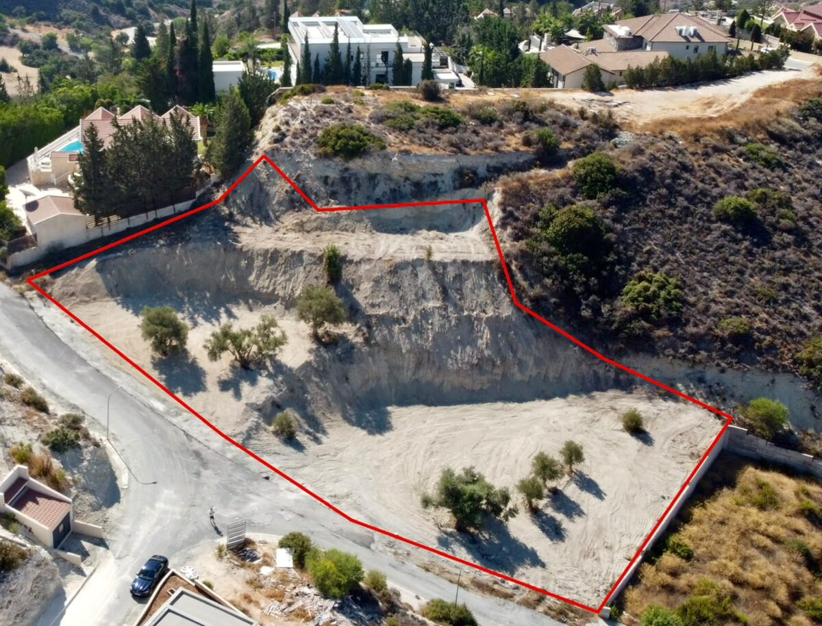 Land in agios-tychon, Cyprus [ID: 0602-246971]