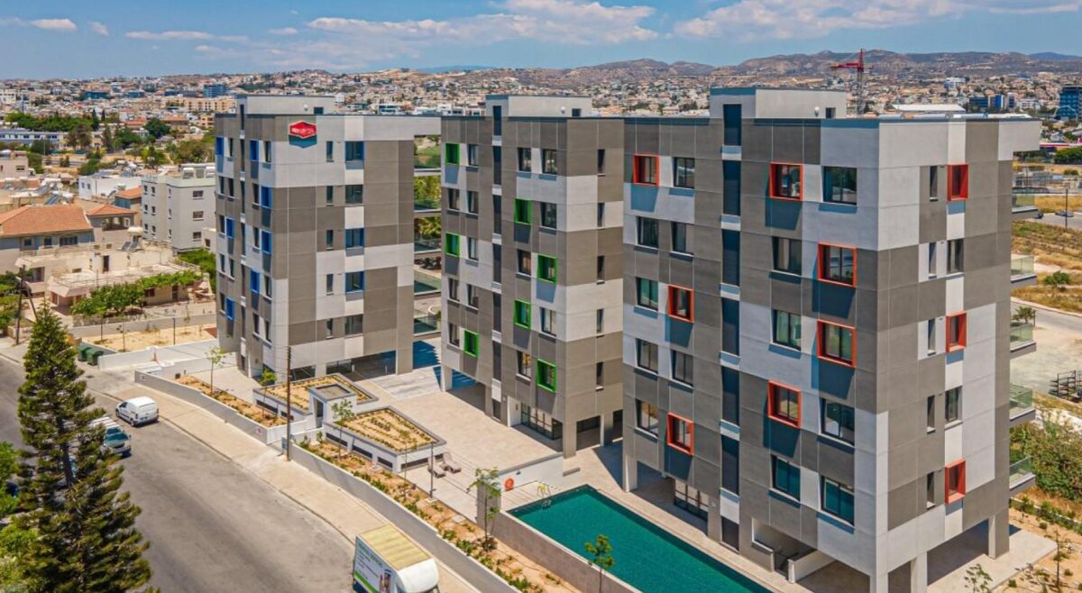Apartment with 2 bedrooms, 95.00m² in mesa-geitonia, Cyprus [ID: 0602-246998]
