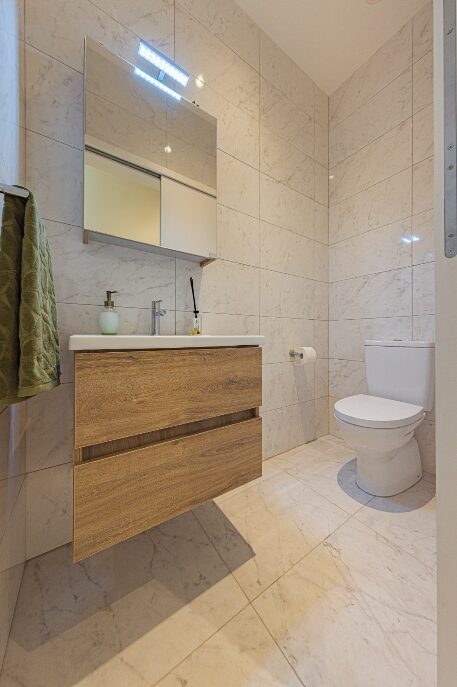 Apartment with 2 bedrooms, 95.00m² in mesa-geitonia, Cyprus [ID: 0602-246998]