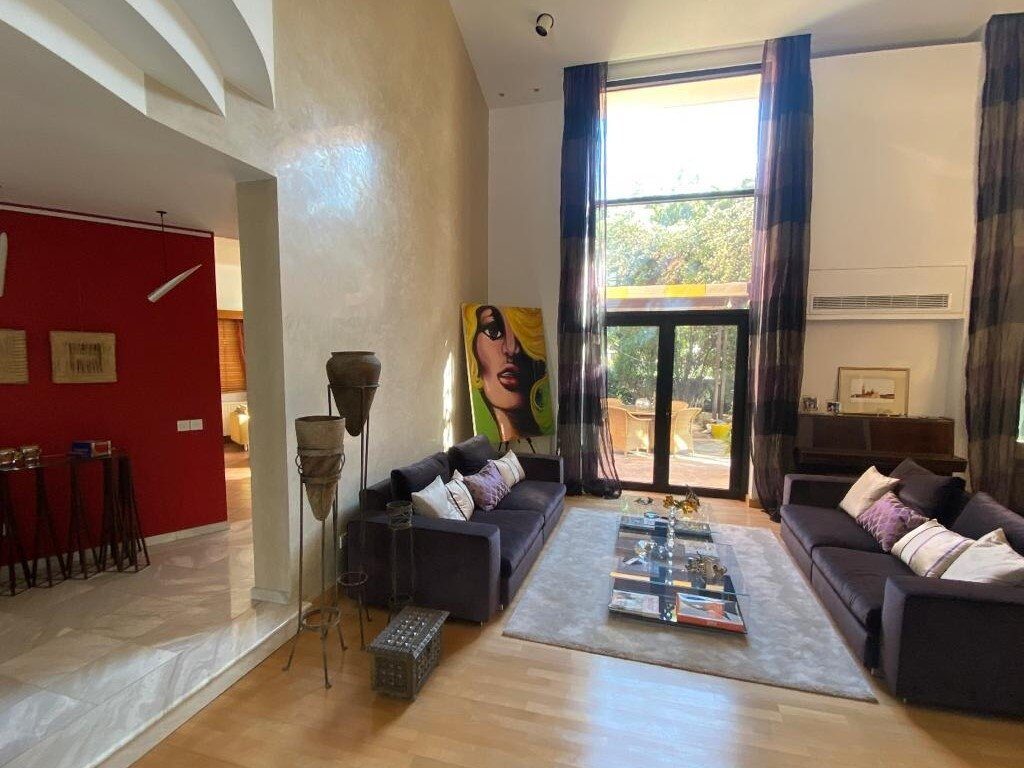 houses с 4 спальнями, 400.00м² в germasogeia, Кипр [ID: 0602-247099]