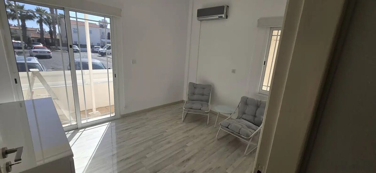 Apartment with 2 bedrooms in tombs-of-the-kings, Cyprus [ID: 0602-247205]