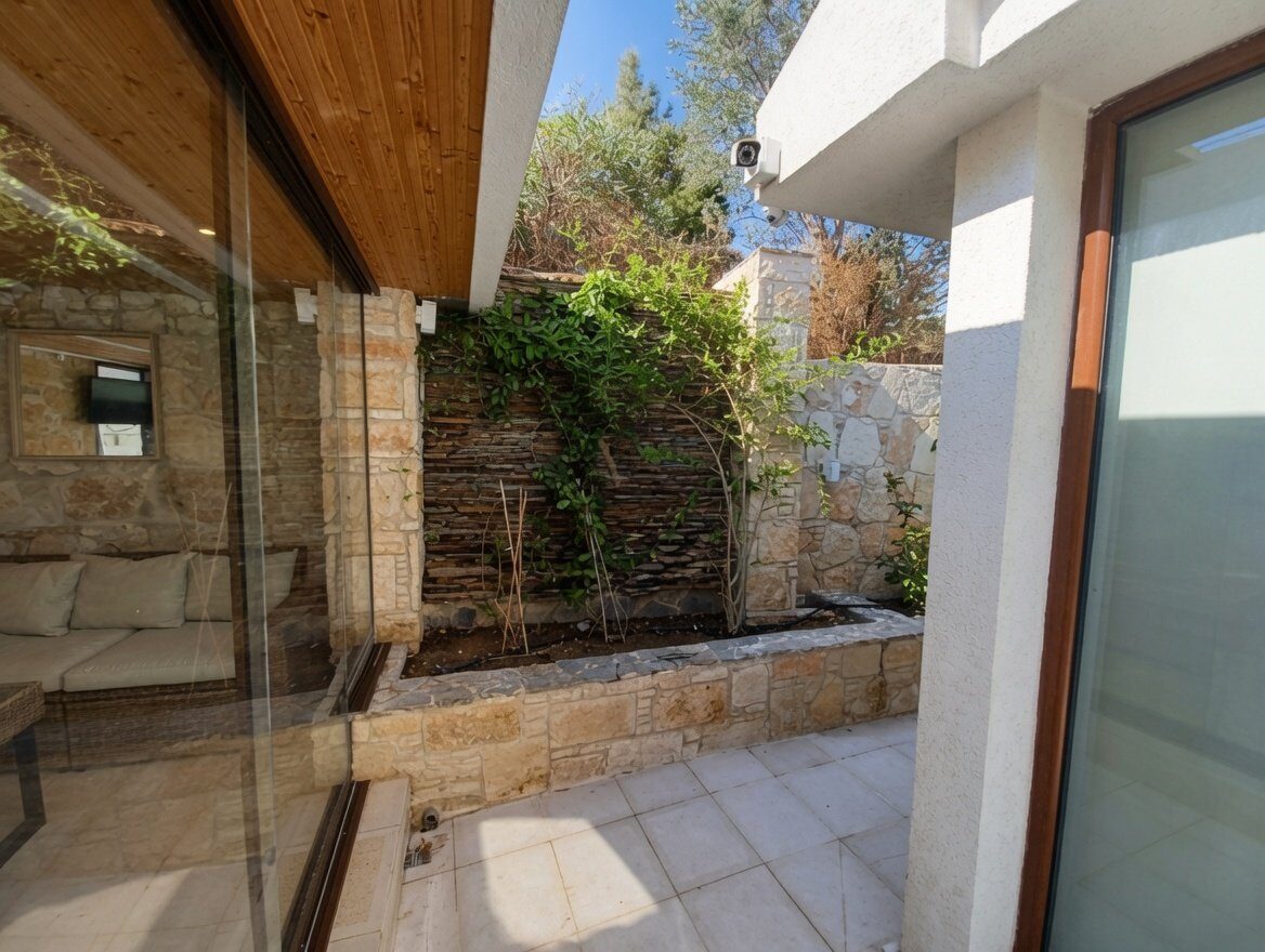 Villa with 2 bedrooms in agios-tychon, Cyprus [ID: 0602-247226]