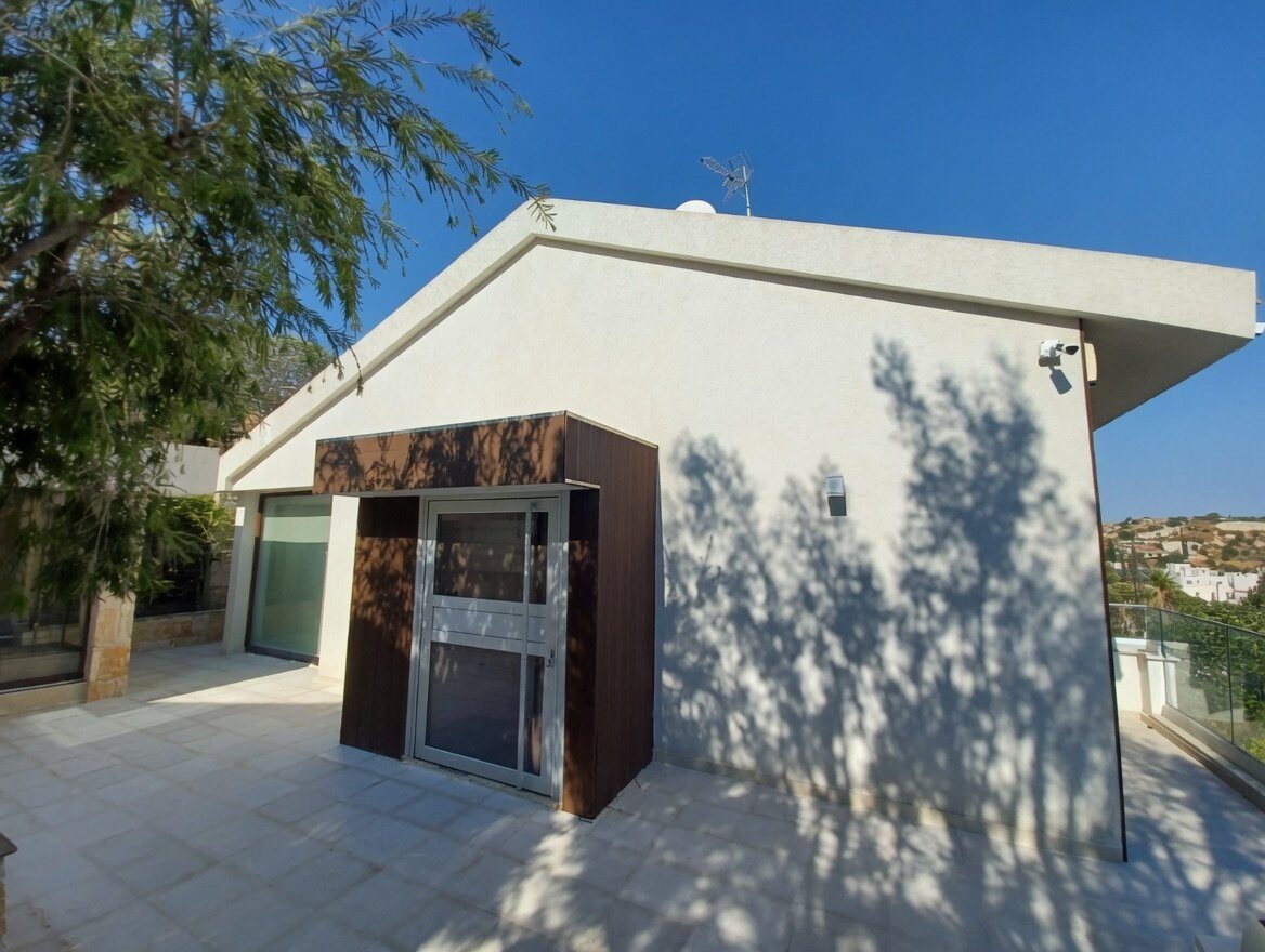 Villa with 2 bedrooms in agios-tychon, Cyprus [ID: 0602-247226]