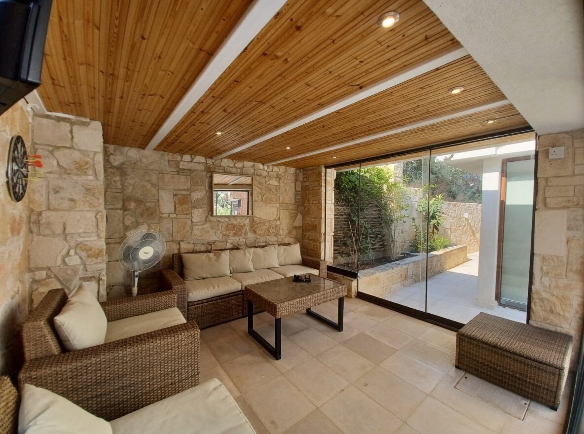 Villa with 2 bedrooms in agios-tychon, Cyprus [ID: 0602-247226]