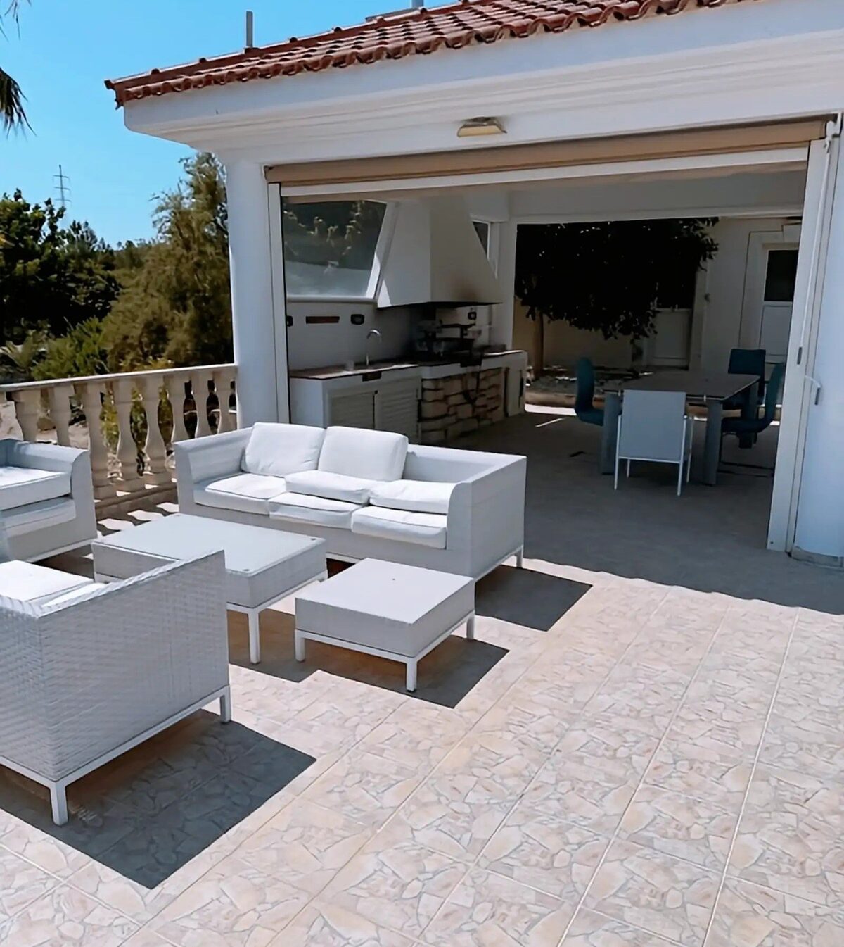 Вілла з 6 спальнями в pyrgos, Кіпр [ID: 0602-247369]