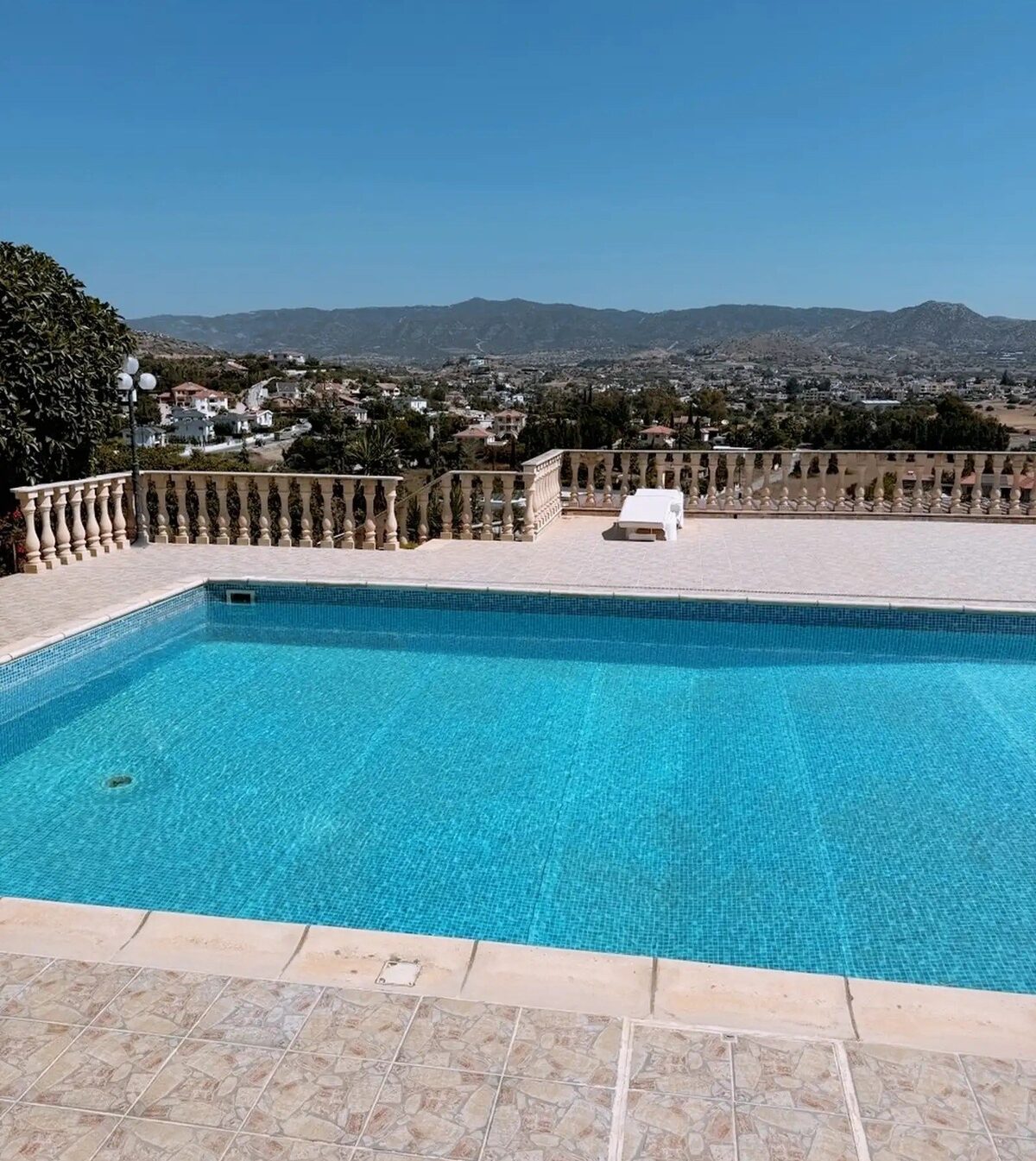 Вілла з 6 спальнями в pyrgos, Кіпр [ID: 0602-247369]