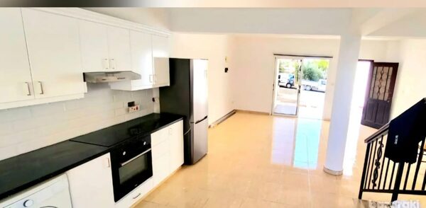 Dom szeregowy w chlorakas, Cypr, 88.00m² - obraz 5
