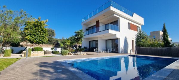 4 Bedroom Villa in Kouklia