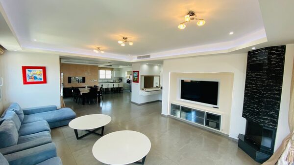 Penthouse w agios-tychon-tourist-area, Cypr, 200.00m² - obraz 8