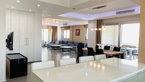 Penthouse w agios-tychon-tourist-area, Cypr, 200.00m² - obraz 21