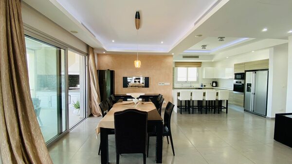 Penthouse w agios-tychon-tourist-area, Cypr, 200.00m² - obraz 6