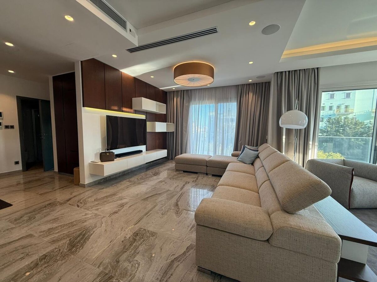 Penthouse with 6 bedrooms, 270.00m² in neapolis, Cyprus [ID: 0602-247885]