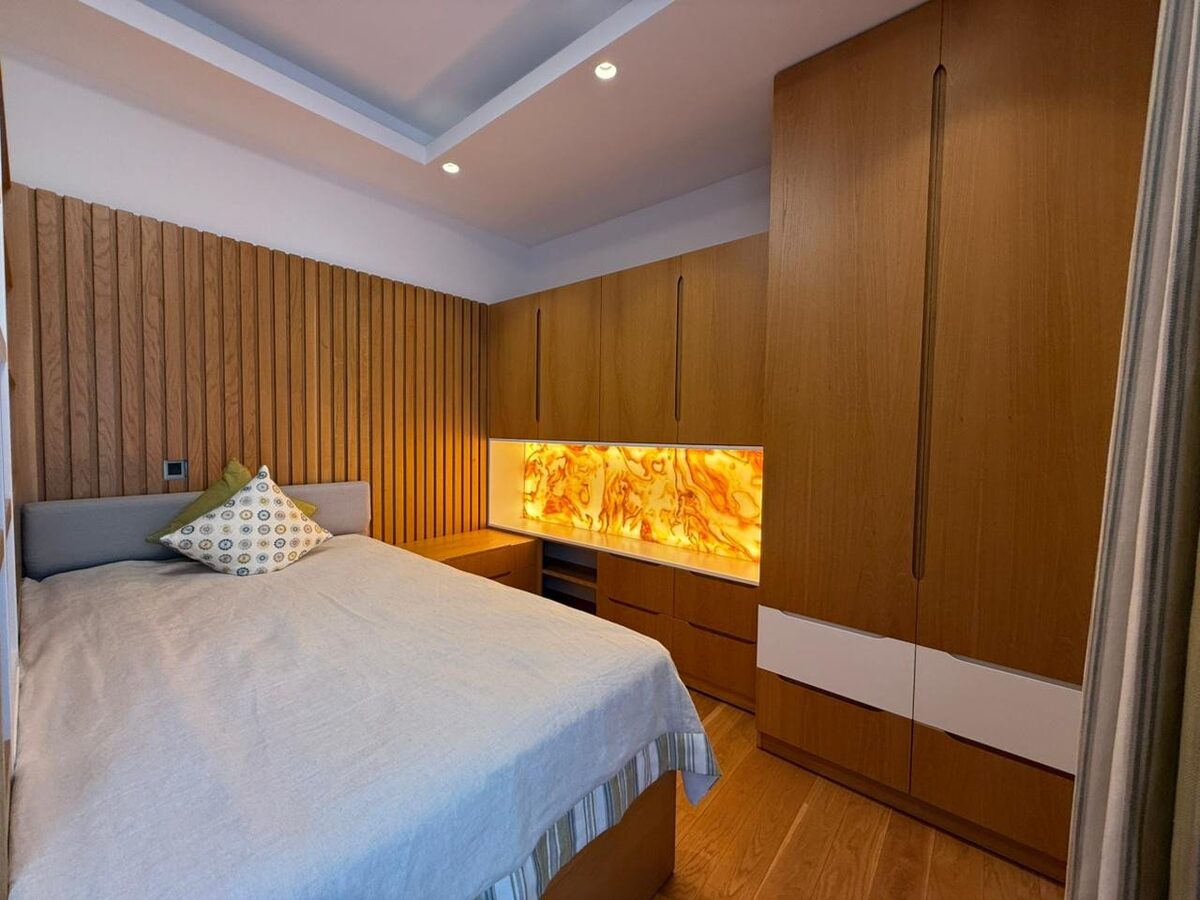 Penthouse with 6 bedrooms, 270.00m² in neapolis, Cyprus [ID: 0602-247885]